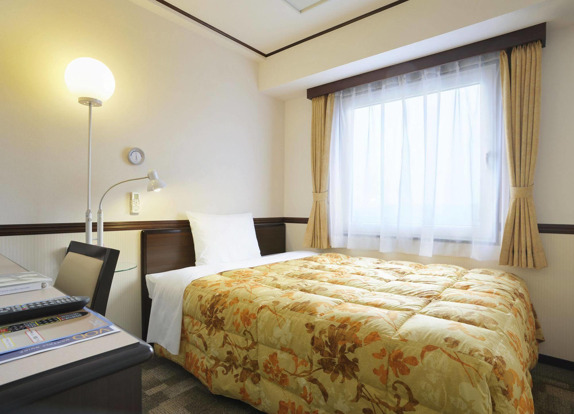 Toyoko Inn Izumo-Shi Ekimae Exterior photo