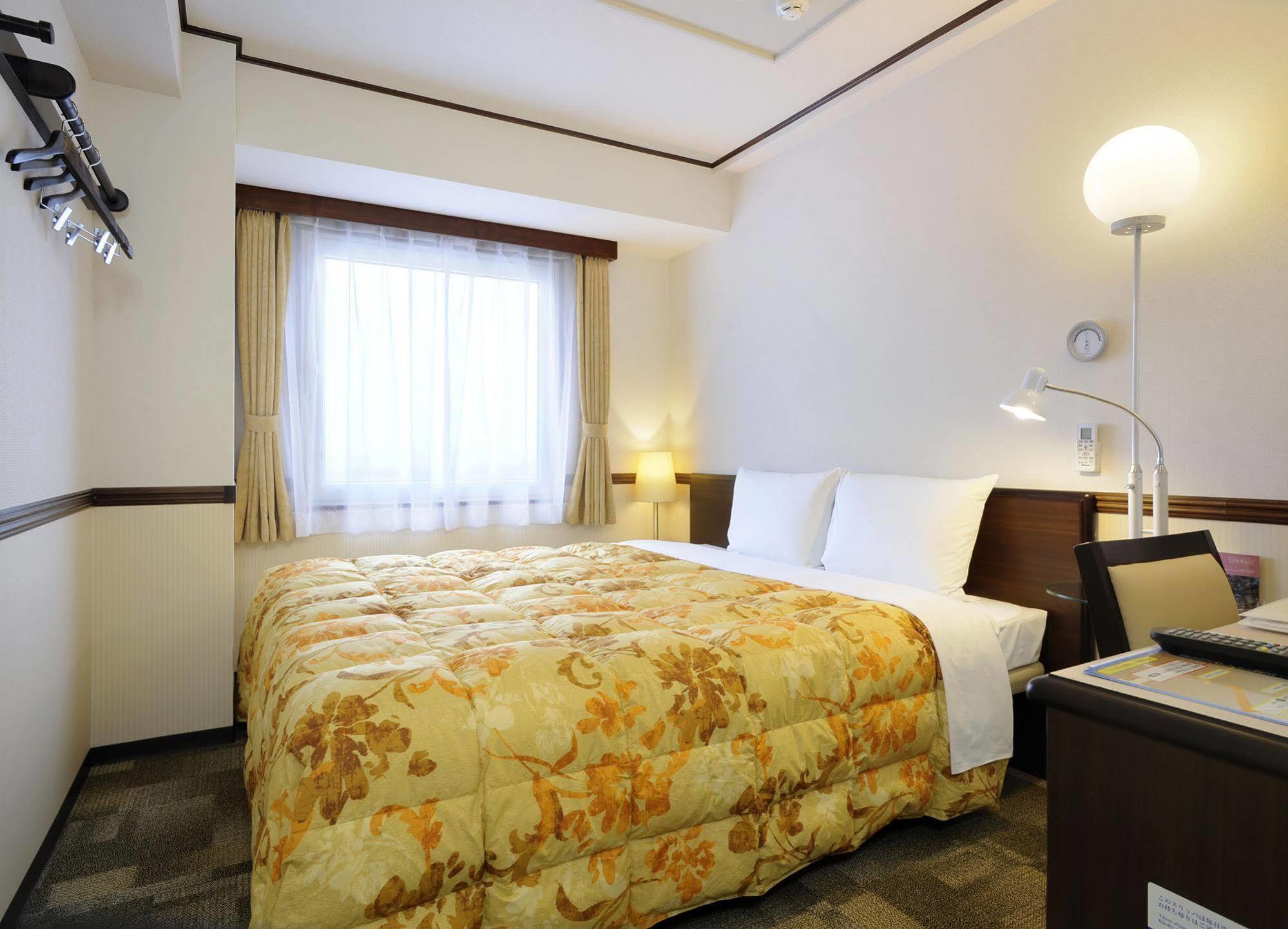 Toyoko Inn Izumo-Shi Ekimae Exterior photo