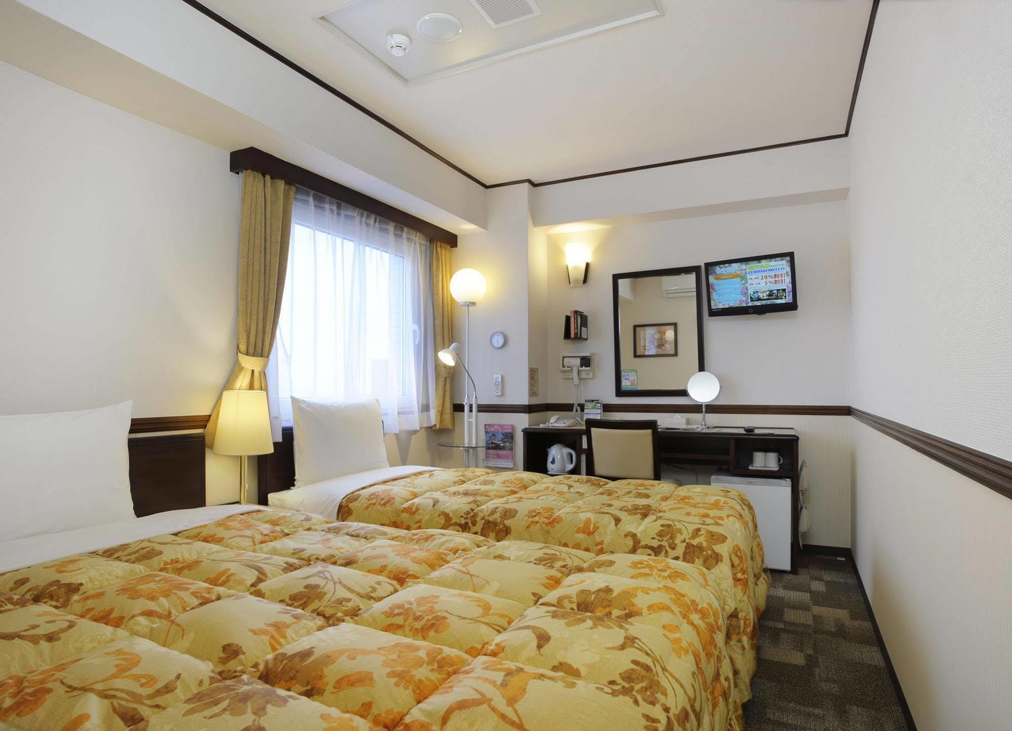 Toyoko Inn Izumo-Shi Ekimae Exterior photo